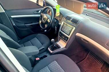 Универсал Skoda Octavia 2010 в 