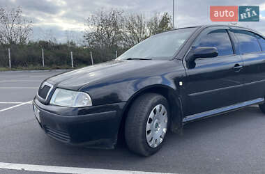 Лифтбек Skoda Octavia 2006 в 