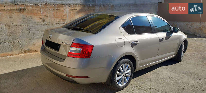 Лифтбек Skoda Octavia 2017 в Киеве