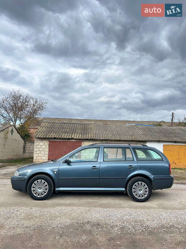 Универсал Skoda Octavia 2004 в Виннице