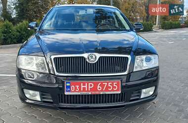 Лифтбек Skoda Octavia 2009 в 