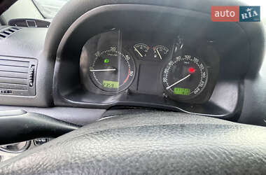 Лифтбек Skoda Octavia 2004 в 
