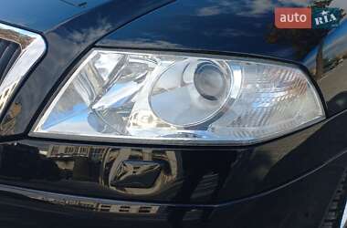 Лифтбек Skoda Octavia 2009 в 
