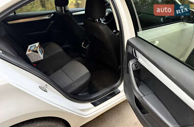 Ліфтбек Skoda Octavia 2013 в 