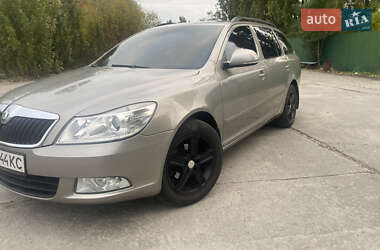 Универсал Skoda Octavia 2008 в Обухове