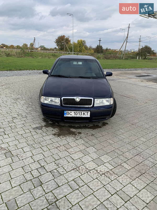 Лифтбек Skoda Octavia 2004 в Буске