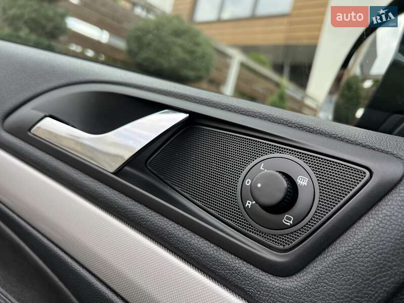 Универсал Skoda Octavia 2012 в Стрые