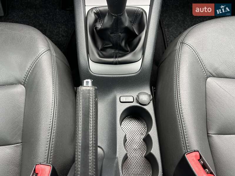 Универсал Skoda Octavia 2012 в Стрые