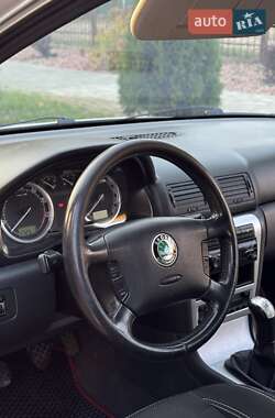 Лифтбек Skoda Octavia 2001 в 