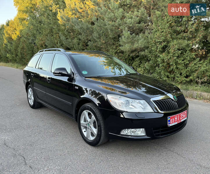 Универсал Skoda Octavia 2012 в Ровно