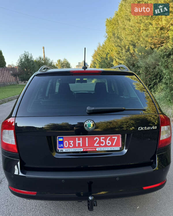 Универсал Skoda Octavia 2012 в Ровно