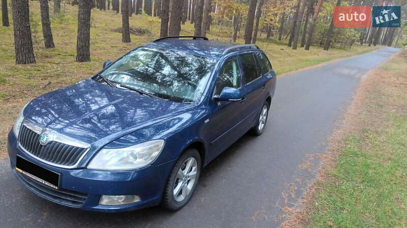Універсал Skoda Octavia 2012 в Маневичах
