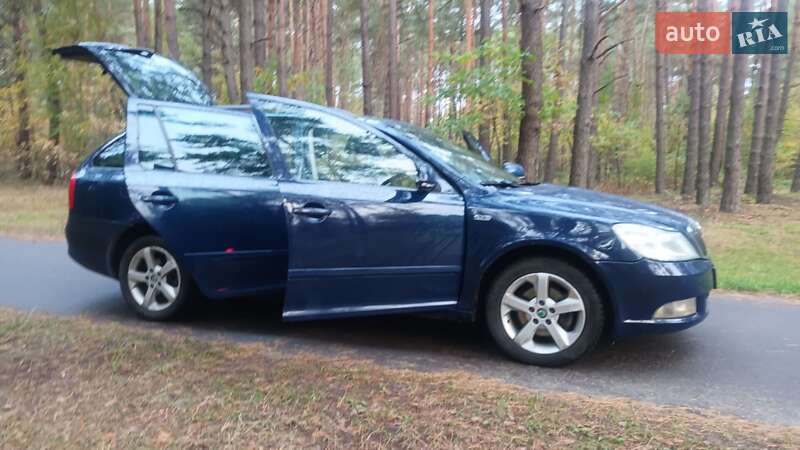 Універсал Skoda Octavia 2012 в Маневичах