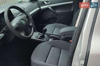 Универсал Skoda Octavia 2005 в  фото 3 Универсал Skoda Octavia 2005 в