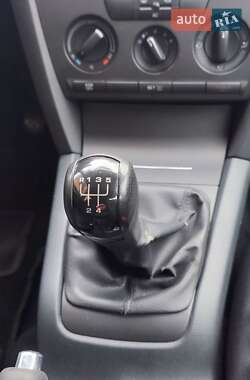 Универсал Skoda Octavia 2005 в  фото 9 Универсал Skoda Octavia 2005 в