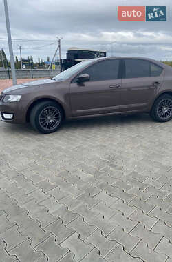 Ліфтбек Skoda Octavia 2013 в  фото 3 Ліфтбек Skoda Octavia 2013 в