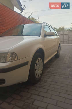 Универсал Skoda Octavia 2005 в  фото 8 Универсал Skoda Octavia 2005 в