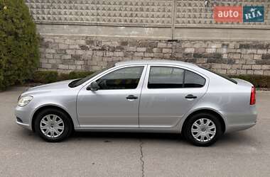 Лифтбек Skoda Octavia 2010 в 