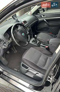 Лифтбек Skoda Octavia 2005 в 