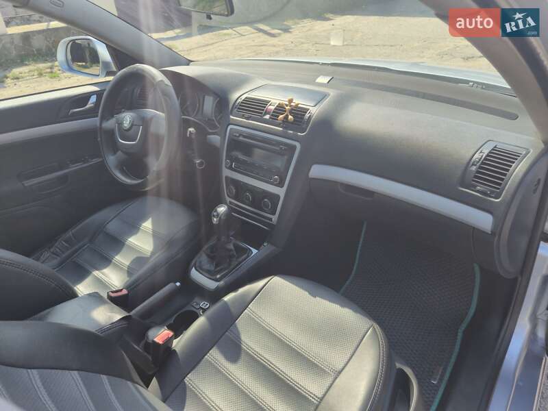 Универсал Skoda Octavia 2010 в Богуславе фото 3 Универсал Skoda Octavia 2010 в Богуславе