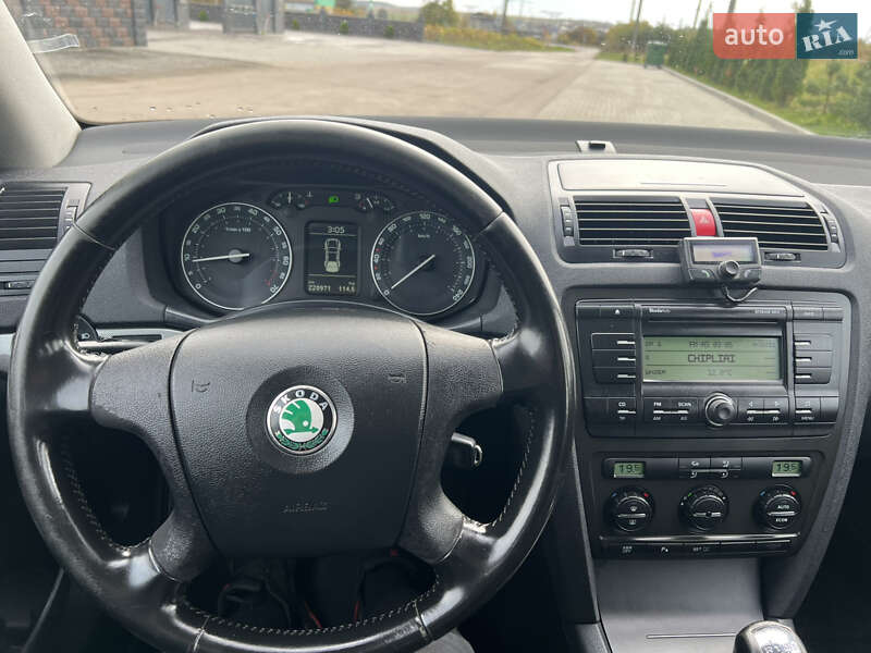 Универсал Skoda Octavia 2007 в Ровно