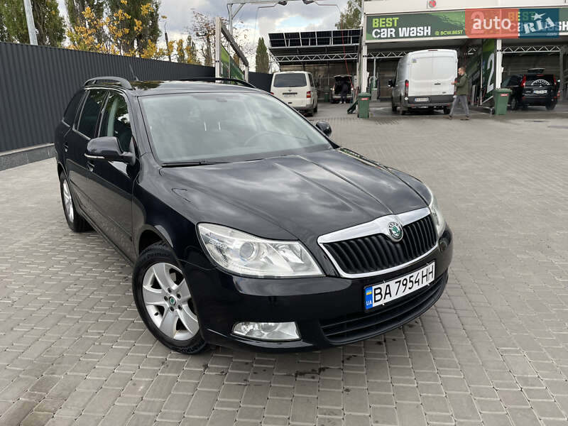 Універсал Skoda Octavia 2012 в Кропивницькому