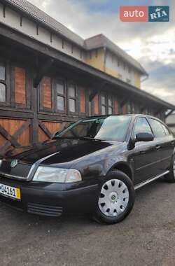Лифтбек Skoda Octavia 2009 в 
