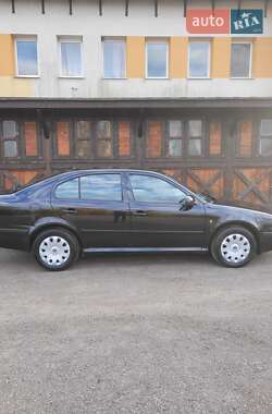 Лифтбек Skoda Octavia 2009 в 