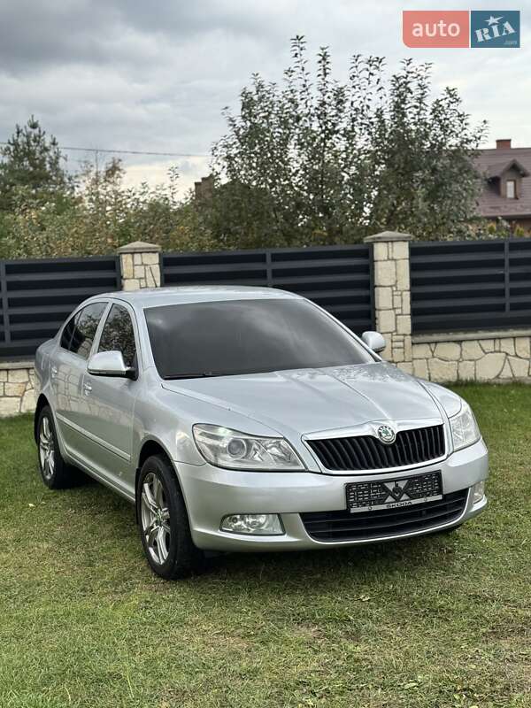 Лифтбек Skoda Octavia 2011 в Львове фото 3 Лифтбек Skoda Octavia 2011 в Львове