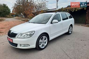 Универсал Skoda Octavia 2010 в 