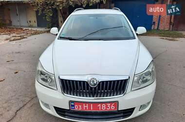 Универсал Skoda Octavia 2010 в 