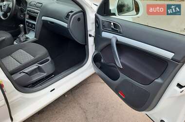 Универсал Skoda Octavia 2010 в 
