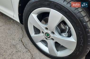Универсал Skoda Octavia 2010 в 