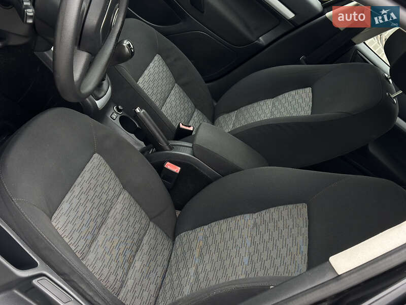 Универсал Skoda Octavia 2010 в Львове фото 6 Универсал Skoda Octavia 2010 в Львове