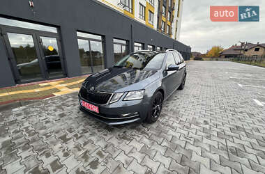 Універсал Skoda Octavia 2019 в Луцьку