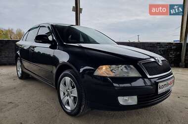 Лифтбек Skoda Octavia 2012 в 