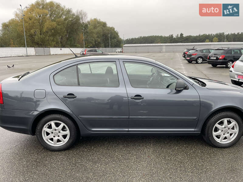Лифтбек Skoda Octavia 2009 в Киеве