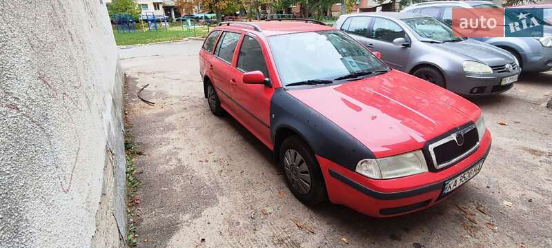 Універсал Skoda Octavia 2009 в Черкасах