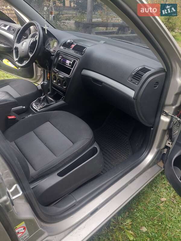 Лифтбек Skoda Octavia 2007 в Яремче фото 3 Лифтбек Skoda Octavia 2007 в Яремче
