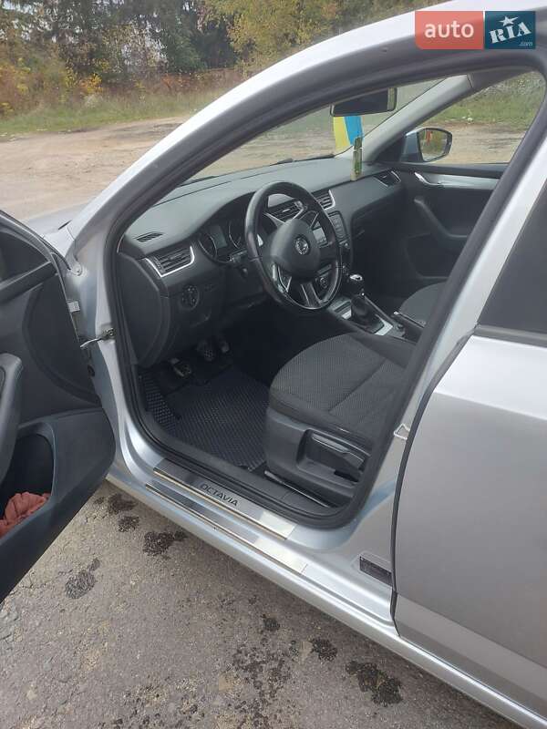 Лифтбек Skoda Octavia 2013 в Шаргороде
