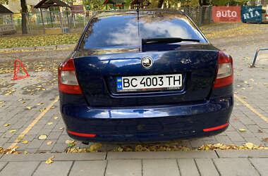 Лифтбек Skoda Octavia 2010 в 