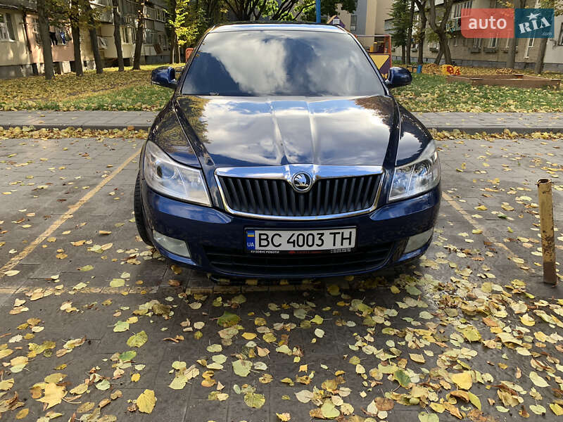 Лифтбек Skoda Octavia 2010 в Львове