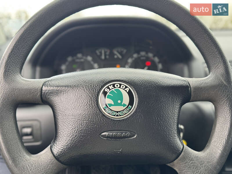 Універсал Skoda Octavia 2006 в Нововолинську