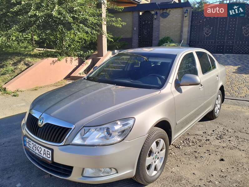 Лифтбек Skoda Octavia 2011 в 