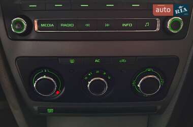 Лифтбек Skoda Octavia 2012 в 
