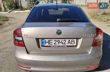 Лифтбек Skoda Octavia 2011 в 