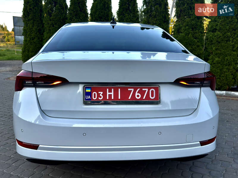 Лифтбек Skoda Octavia 2021 в Трускавце