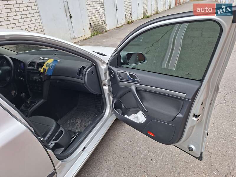 Ліфтбек Skoda Octavia 2008 в Харкові