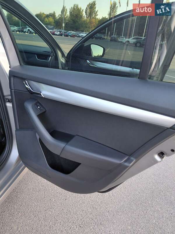 Лифтбек Skoda Octavia 2017 в Днепре фото 13 Лифтбек Skoda Octavia 2017 в Днепре