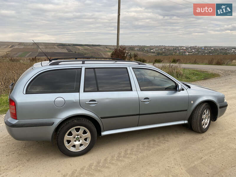 Універсал Skoda Octavia 2006 в Чернівцях